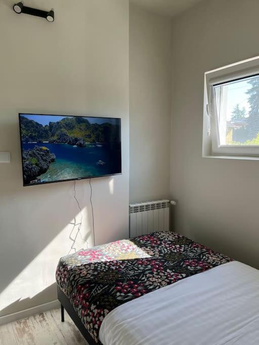Апартаменты Apartament Ogrodowy Miechow Экстерьер фото